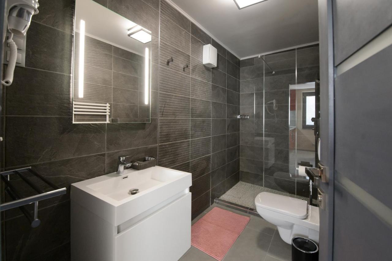 Hr Apartmanhaz Eger Exterior photo